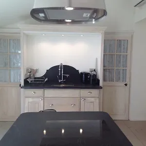 les-colombes.fr-provencehotel.com/