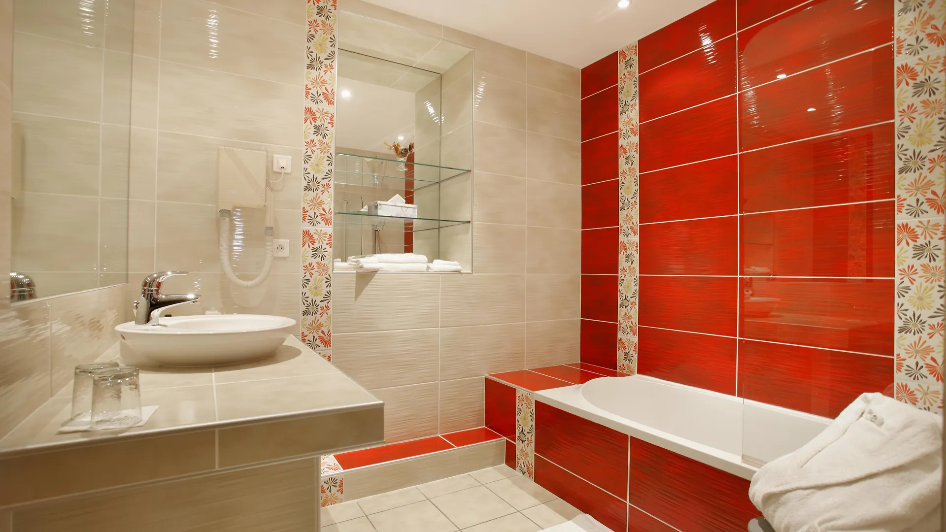 Hotellerie Beau Rivage Condrieu 4*,  France