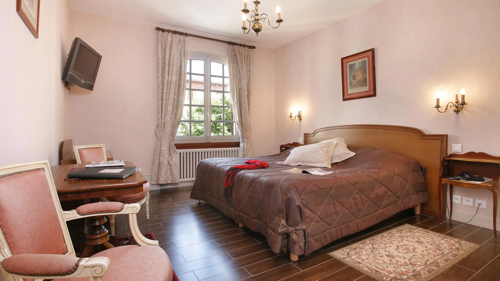 Hotel Beau Rivage Кондриё 4*,  Франция