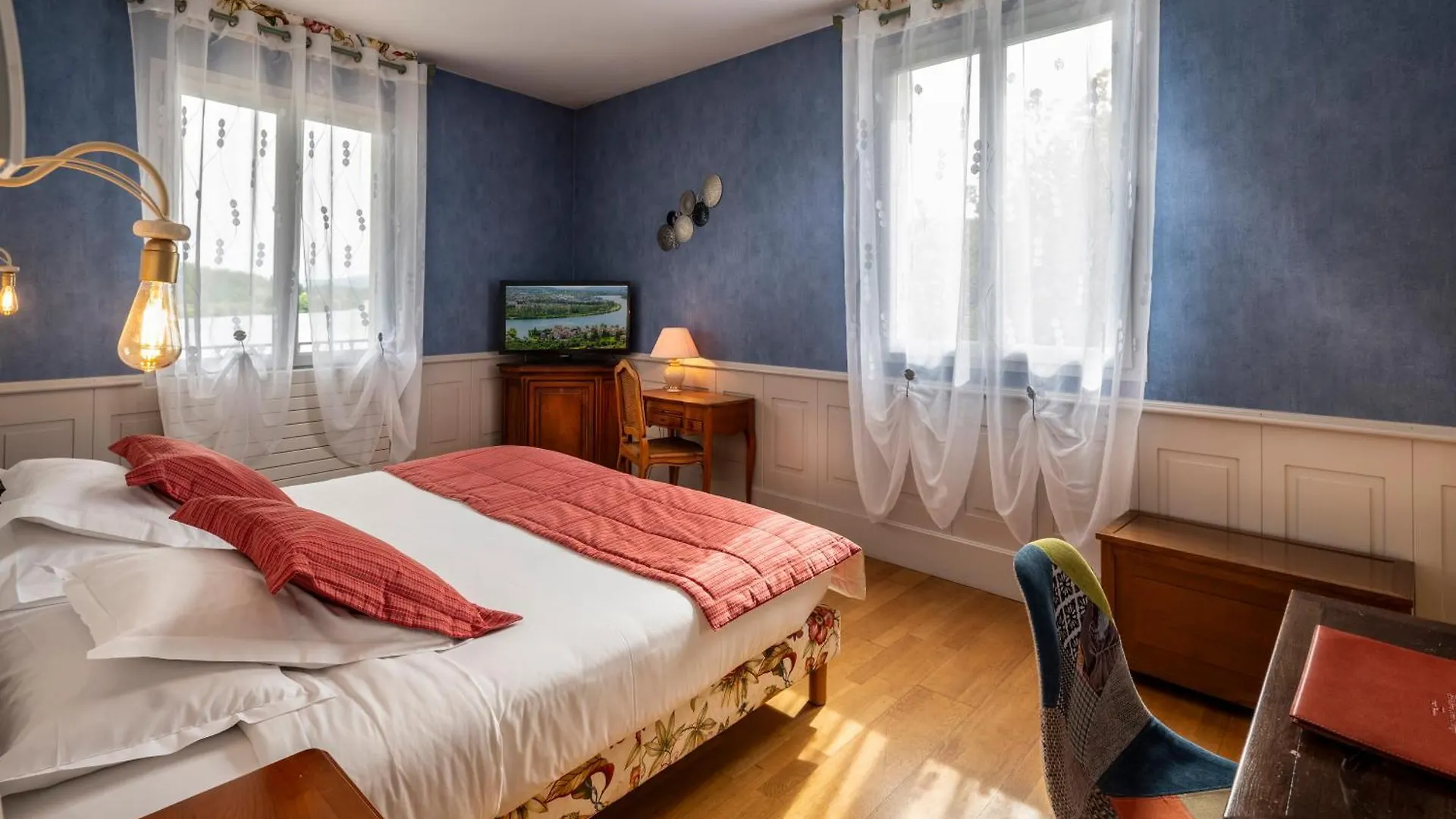 Hotel Beau Rivage Кондриё 4*,  Франция