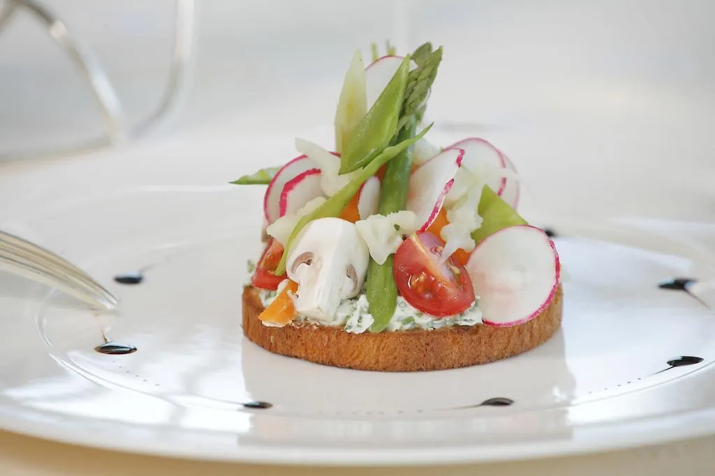 Hotellerie Beau Rivage Condrieu France